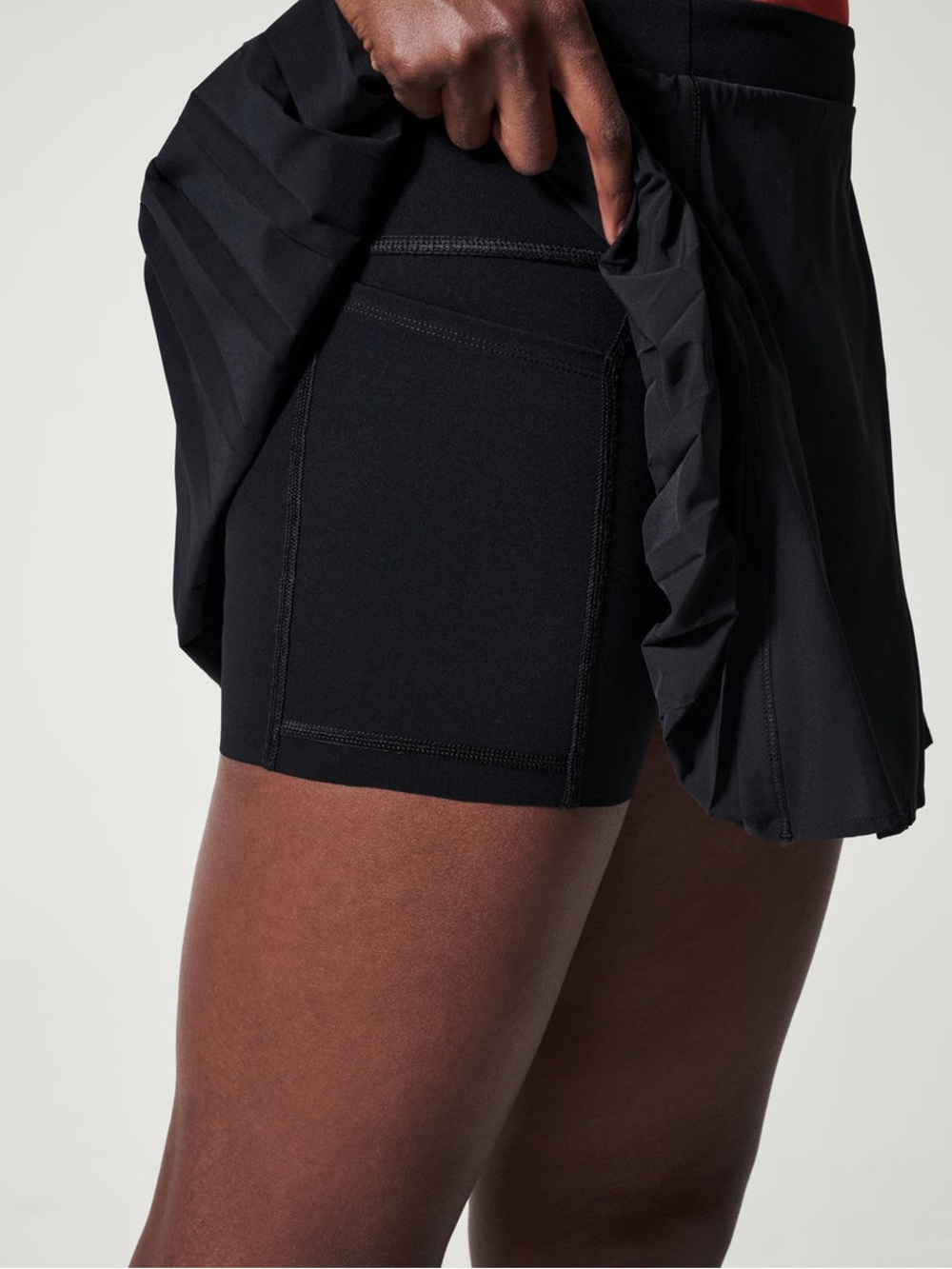 SPANX: THE GET MOVING PLEATED SKORT, 14" - VERY BLACK - Picture 2 of 11